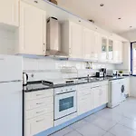 3br @ Almirante Reis *