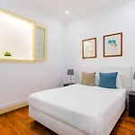 3br @ Almirante Reis דירה *