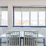 Apartman 3br @ Almirante Reis *