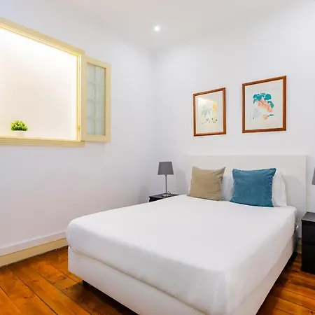 3br @ Almirante Reis Apartmán
