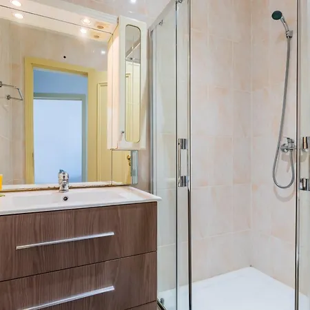 3br @ Almirante Reis Apartmán