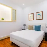 3br @ Almirante Reis Apartment