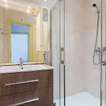 3br @ Almirante Reis Apartment