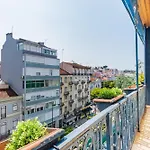Apartment 3br @ Almirante Reis